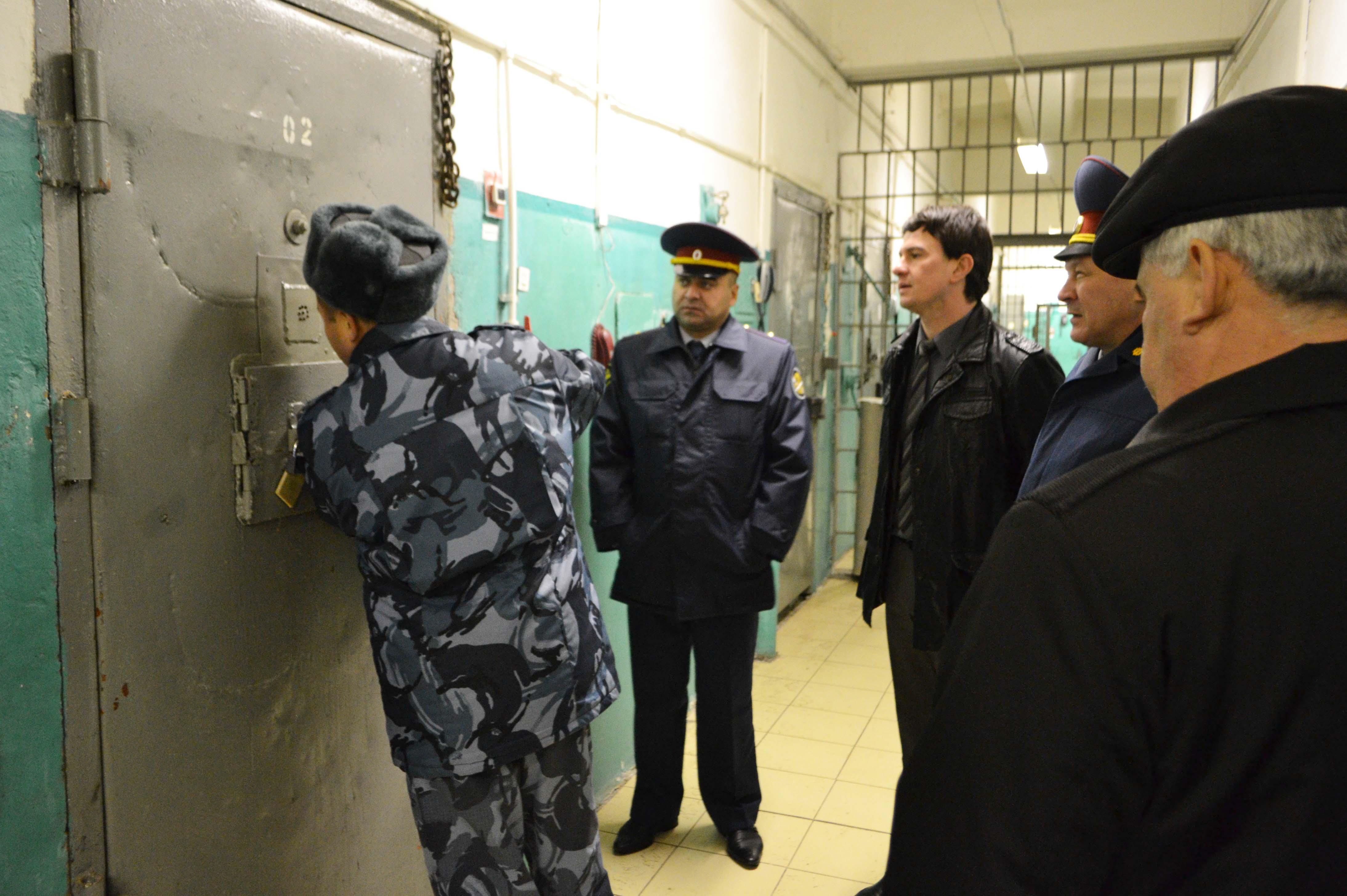 отбывание наказания следственный изолятор. фсин колонии строгого режис. прогулка в тюрьме. отбывание наказания следственный изолятор. пенитенциарная преступность.